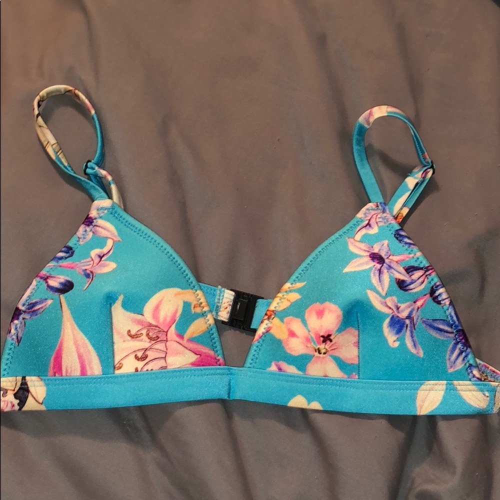 🔅Triangl Floral Bikini Top🔅
